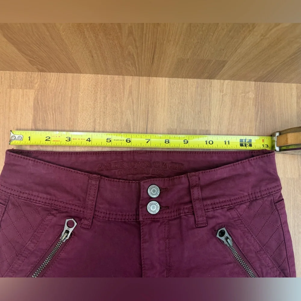 American Eagle Skinny Crop Pants Burgundy Size 0 (26” Waist)